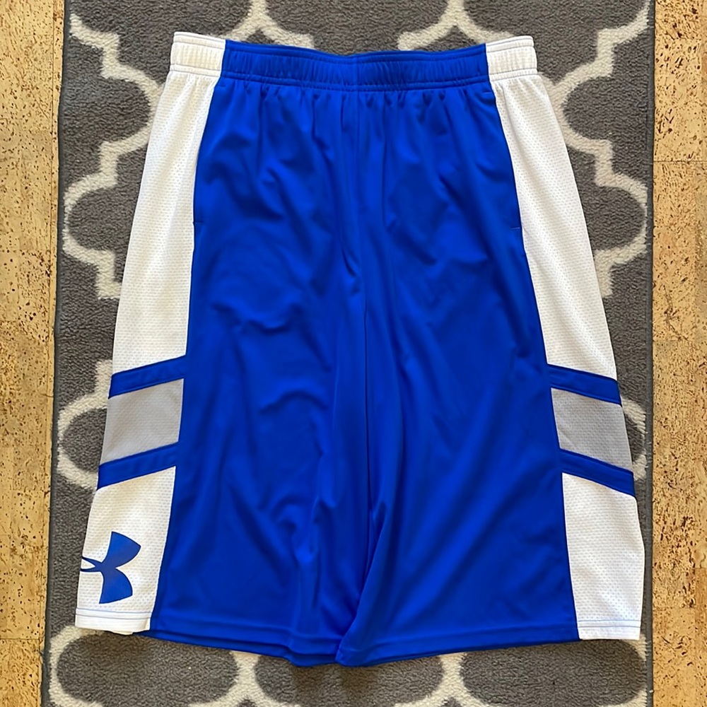 Under Armour youth extra large basketball shorts